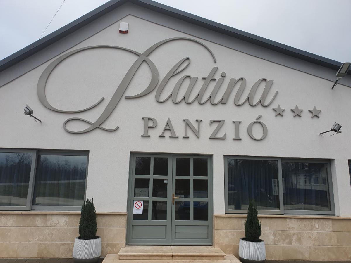 Bed and Breakfast Platina Panzio*** Újhartyán Zewnętrze zdjęcie