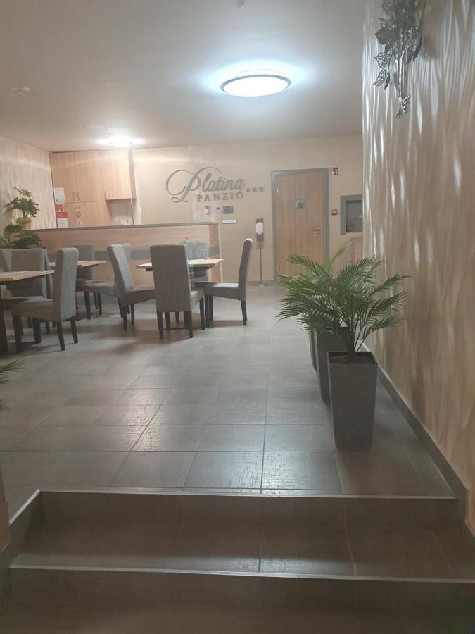 Bed and Breakfast Platina Panzio*** Újhartyán Zewnętrze zdjęcie